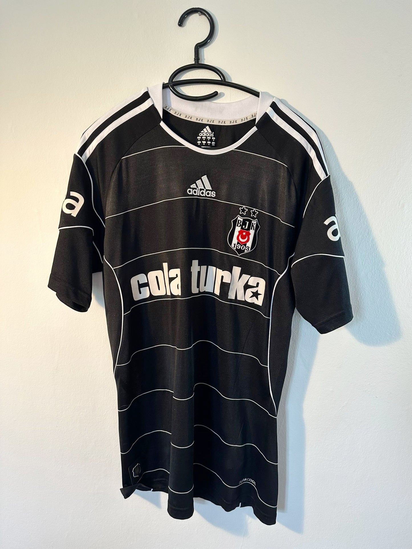 Besiktas Istanbul Trikot - Saison 2010/11