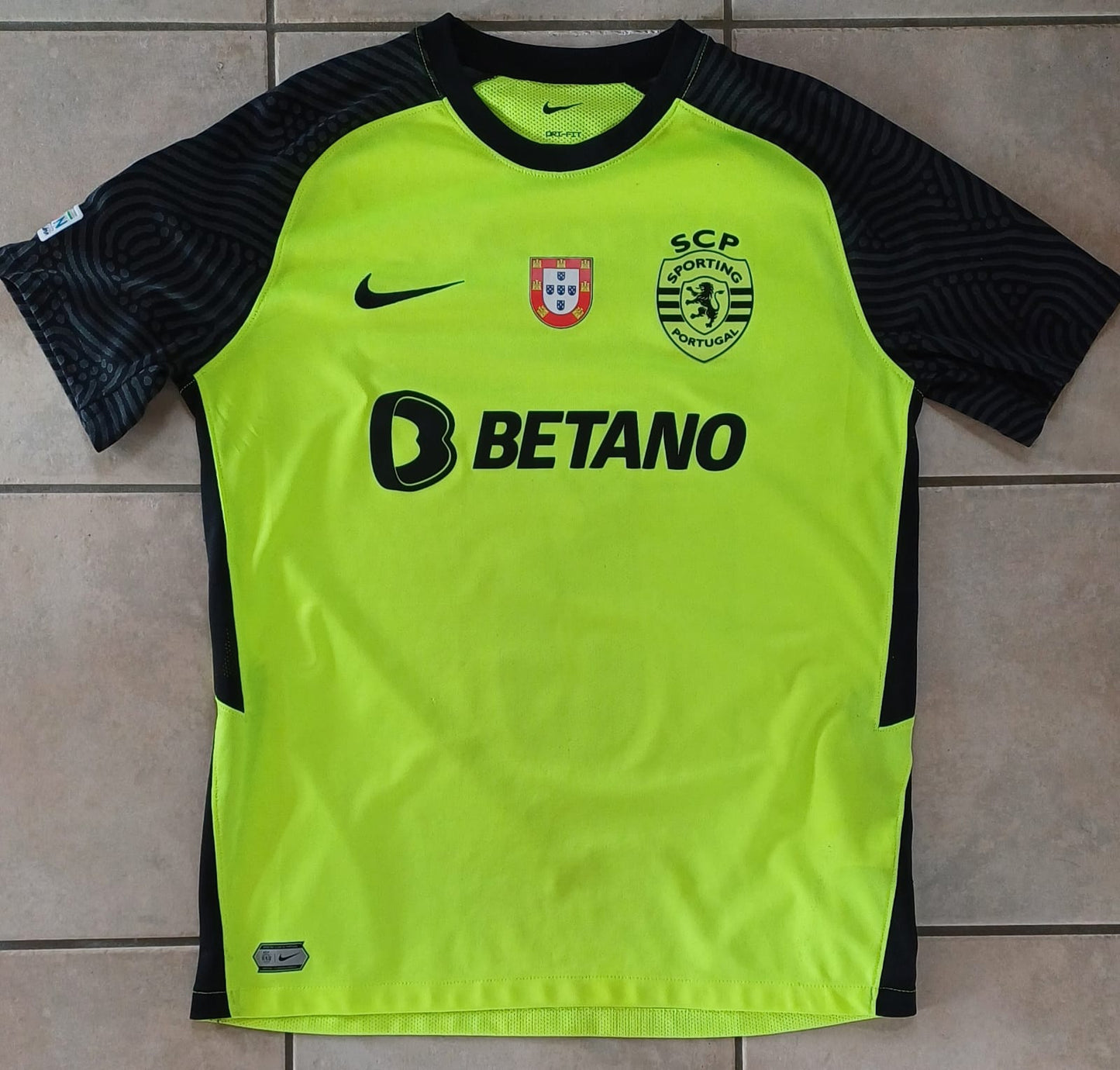 Sporting Lisabon Trikot- Saison 2021/22 *Nuno Mendes*